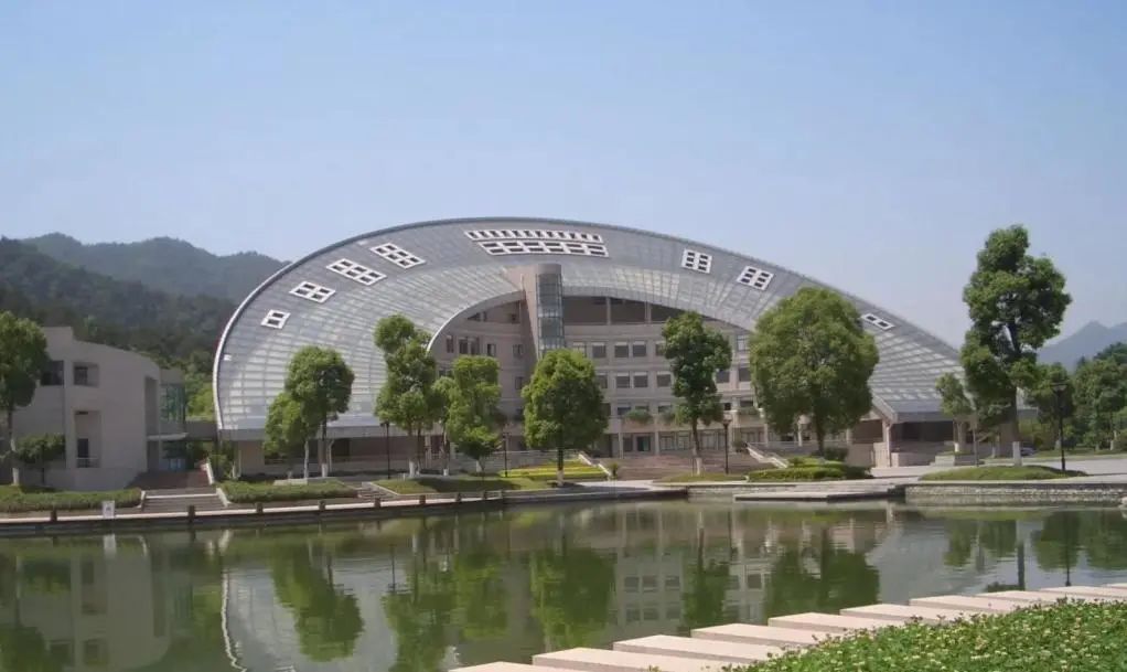 3 杭州公办学校国际部2025年毕业生升学结果排名1.jpg