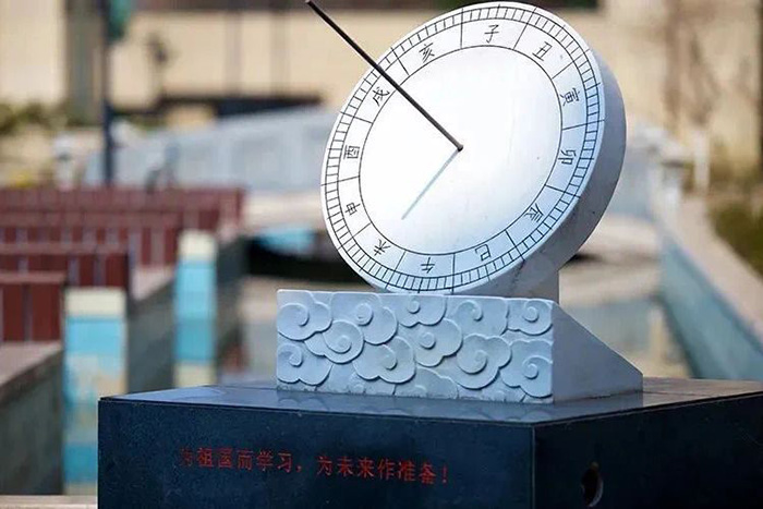 1 杭州外国语学校剑桥国际高中历年招生3.jpg