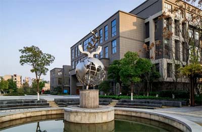 杭四中国际部A-Level课程，英国G5名校录取大满贯