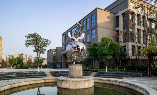 2 杭四中国际部A-Level课程，英国G5名校录取大满贯1.jpg